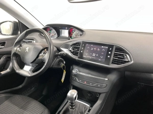 Peugeot 308 - imagine 8