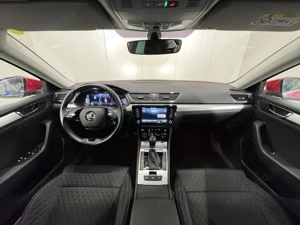 Skoda Superb - imagine 8