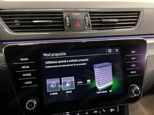 Skoda Superb - imagine 19