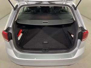 Volkswagen Passat - imagine 12