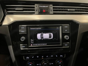Volkswagen Passat - imagine 13