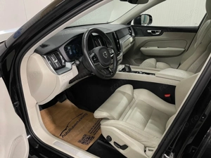 Volvo XC 60 - imagine 5