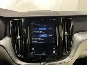 Volvo XC 60 - imagine 20