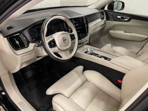 Volvo XC 60 - imagine 5