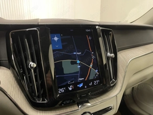 Volvo XC 60 - imagine 17