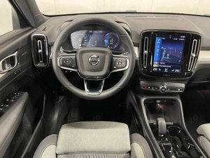 Volvo XC 40 - imagine 6