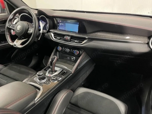 Alfa Romeo Stelvio - imagine 8