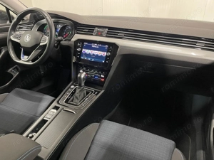 Volkswagen Passat - imagine 9