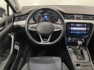 Volkswagen Passat - imagine 6