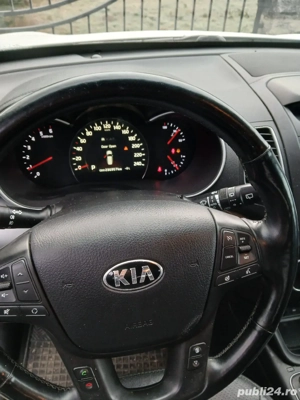 kia sorento - imagine 3