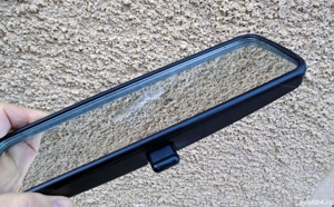 Oglinda retrovizoare