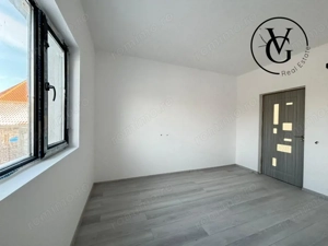 Casa la sol | 4 camere |  269 mp | Navodari - imagine 7
