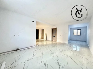 Casa la sol, 4 camere - 253 mp - Navodari - imagine 2