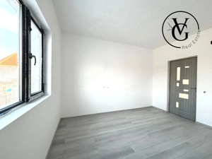 Casa la sol, 4 camere - 253 mp - Navodari - imagine 5