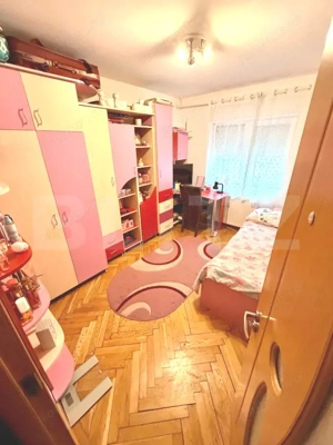 Apartament cu 4 camere, decomandat, spatios, 2 bai, Sanmartin - imagine 7