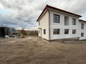 Casa cu 4 camere, curte amenajata - Sura Mica