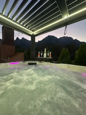 Apartament de lux 2025 | Jacuzzi, curte privată | Vedere Caraiman - imagine 18