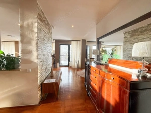 Vilă de Lux în Europa | Panoramă Superbă - imagine 3