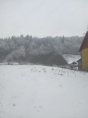 Teren intravilan, vedere montana