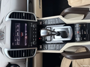 Porche Cayenne 2017 - imagine 3