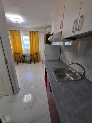 Camera de camin cu baie proprie,etaj 4,cu chirias - imagine 8