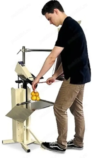 Masina ambalat fructe si legume in plasa tubulara-Actionare cu pedala - imagine 2