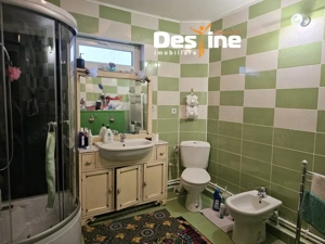 Casa cu etaj si mansarda, 7.200 mp teren, in comuna Probota  - imagine 11