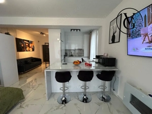 Studio elegant cu parcare Hanul Cu Peste - imagine 5