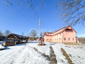 Oferim spre vanzare cladire + teren in Arpasu de Sus, Sibiu