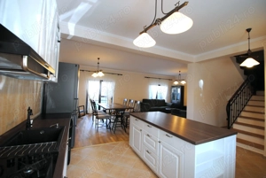 Proprietar, ofer spre inchiriere casa in complexul La Torre - Giroc - imagine 2