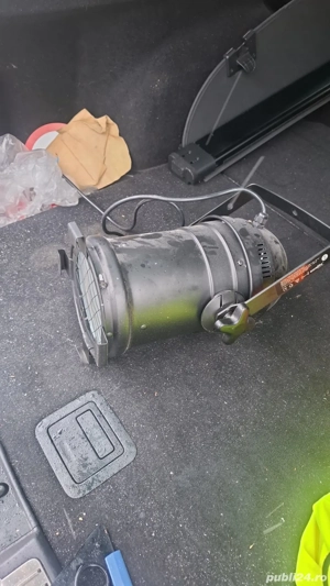 Proiectoare noi PAR-56 SPOT CDM150 SIL. - imagine 5