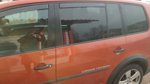 VW Touran cross1.4 AUTOMATIC TSI    140 CP benzina - imagine 10