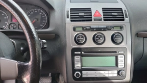 VW Touran cross1.4 AUTOMATIC TSI    140 CP benzina - imagine 11