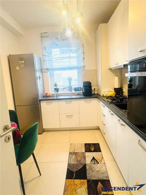 Apartament modern,2 camere,terasa spectaculoasa,Tractorul, Brasov. - imagine 2