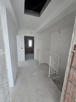 Giroc-Bld. Aviatiei | 5 camere | 3 bai | Bucatarie inchisa | Asfalt - imagine 9