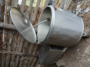 Vând tanc de lapte 250l