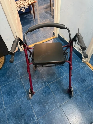 Cadru de mers cu roti