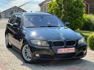 BMW Seria 3 318d DPF Touring - imagine 3