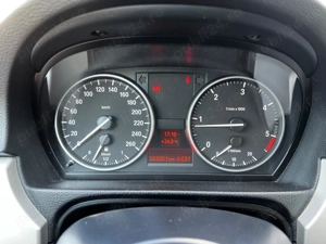 BMW Seria 3 318d DPF Touring - imagine 13