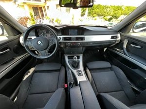 BMW Seria 3 318d DPF Touring - imagine 9