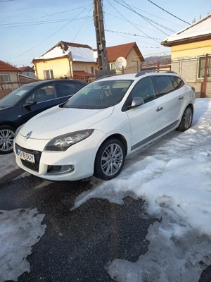 Vând 2 mașini ăn stare foarte bună de funcționare . Mașinile sânt cu toate actele valabile. - imagine 4