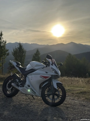 Yamaha YZF R125 2010 - imagine 2