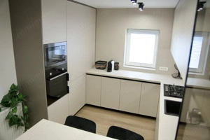 Apartament 4 camere complet renovat- Amenajat lux- Pozitie excelenta - imagine 2