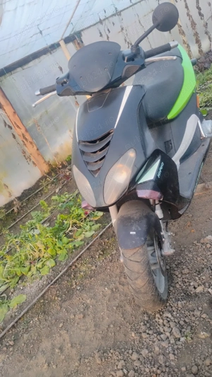 vând scuter  - imagine 4