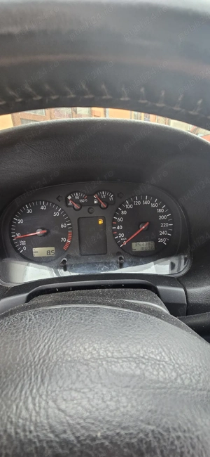 Vând Volkswagen Bora 1.6 benzina  - imagine 3