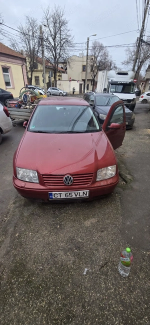 Vând Volkswagen Bora 1.6 benzina  - imagine 9