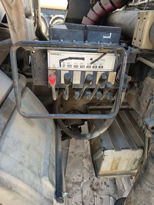 Vand camion cu macara - imagine 4