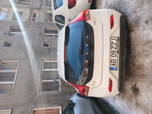 Vand volvo v40 d2 cc1560 an fabricatie 2015 278400 km - imagine 4