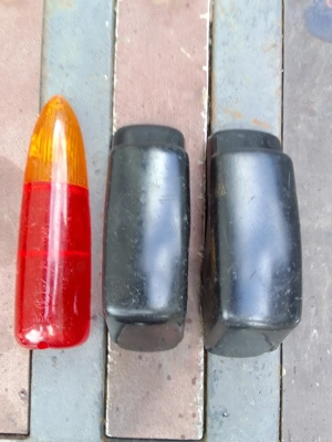 Vând un set de 4 flapsuri Trabant 601 - imagine 2