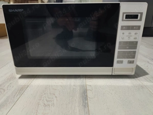 Cuptor cu microunde Sharp R-220W, 800W, 20L, funcționează perfect